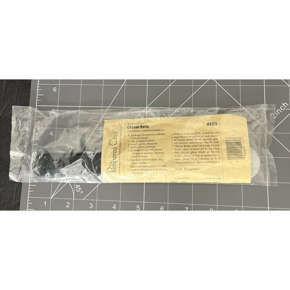VTG 1998 New In sealed Package Pampered Chef Cheese Knife #1125